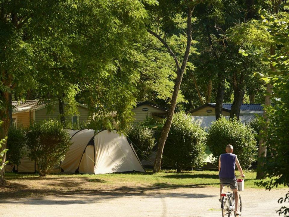Camping Les Portes De Sancerre Saint-Satur Buitenkant foto